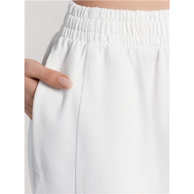 КОМПЛЕКТ ЖЕНСКИЙ (ДЖЕМПЕР, ШОРТЫ) 192010