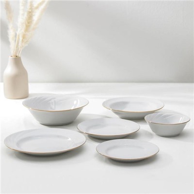 Сервиз столовый фарфоровый «Классик», 37 предметов, 4 вида тарелок, цвет белый