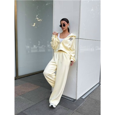 Спортивный костюм #23024068