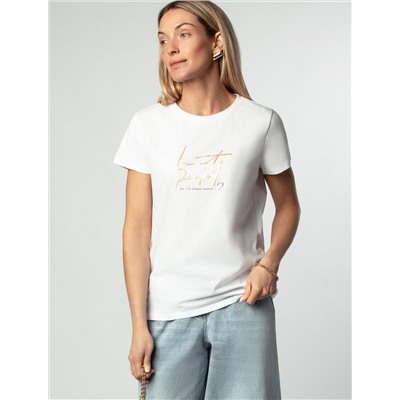 Футболка из 100% хлопка с авторским принтом.