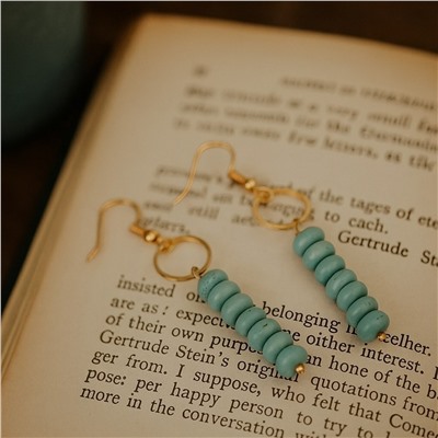 Серьги бижутерия длинные с натуральным камнем бирюза, арт.007.128