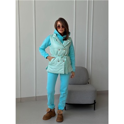 Костюм тройка