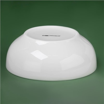 УЦЕНКА Салатник новогодний Доляна «Рождественский вечер», 580 мл, 15.5×6 см, фарфор, белая