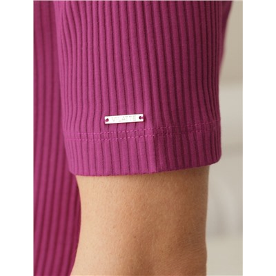 Водолазка из фактурного трикотажа в рубчик