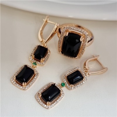 Комплект ювелирной бижутерии коллекция "Дубай" серьги и кольцо 18 р, покрытие позолота, вставка: фианиты и искусственный камень, цвет: черный и прозрачный, Уценка, арт.08.4049-18 (313.162-18 (1)