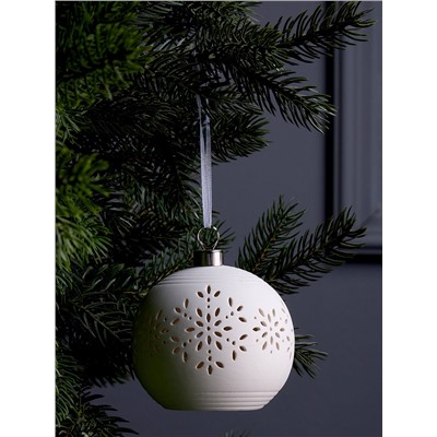 Ёлочный шар «Снежинки», 9×9×9.8 см, 1 LED, керамика, от батареек LR44×2, свечение тёплое белое