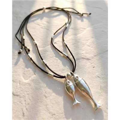 Кулон на шнурке Рыбки