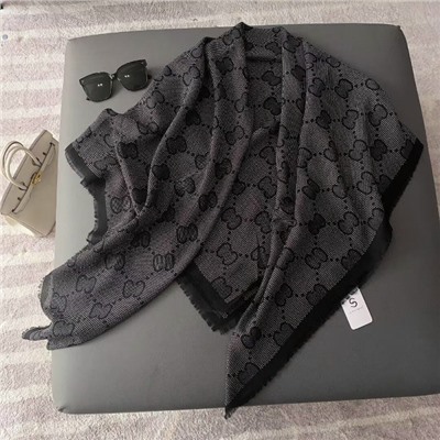 Платок #23052909