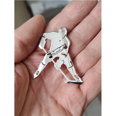 Брошь «Хоккеист»
