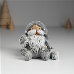 Фигурка полистоун «Гном в сером длинном колпаке с белой бородой», 8.5×7×7.2 см, МИКС