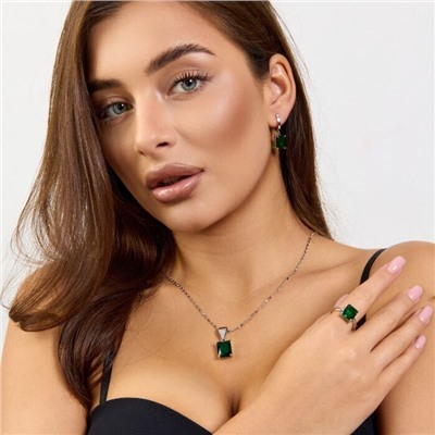 Комплект ювелирной бижутерии коллекция "Дубай" серьги, кулон и кольцо 17 р покрытие посеребрение, вставка: стекло, цвет: зеленый, арт.215.588-17