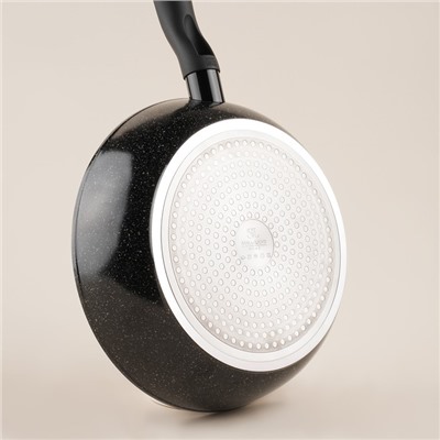 Сковорода с высоким бортом SL Home, d=24 см, h=6.3 см, антипригарное покрытие, индукция, кованый алюминий, чёрная