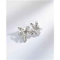 Стильные серьги