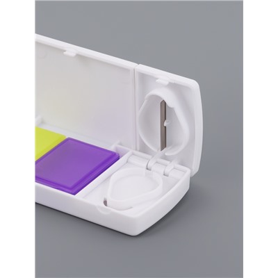 Таблетница 2секц 9,5*5см с таблеторезкой бел/жёлт/фиолет пакет  ОТ