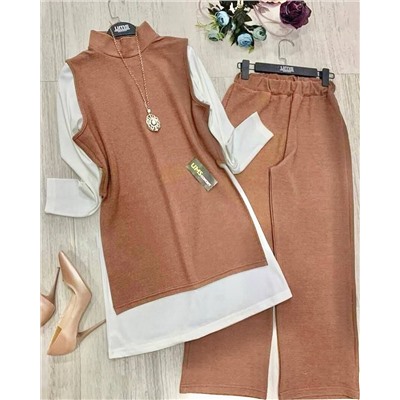 Костюм тройка