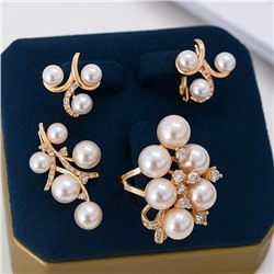 Комплект ювелирной бижутерии коллекция "Дубай" серьги, кулон и кольцо 17 р, покрытие позолота, вставка: цирконы и искусственный жемчуг, цвет: прозрачный и жемчужный, арт.313.331-17