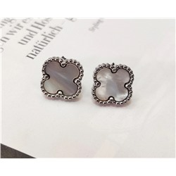 Серьги из стали