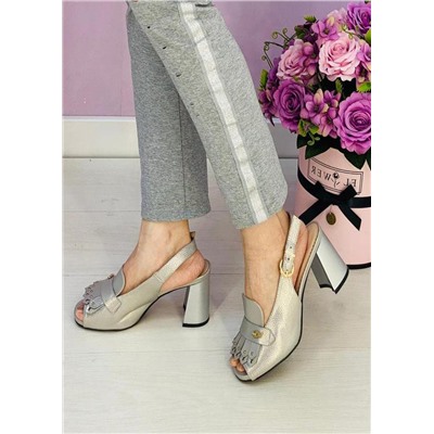 Босоножки на каблуке #22533923