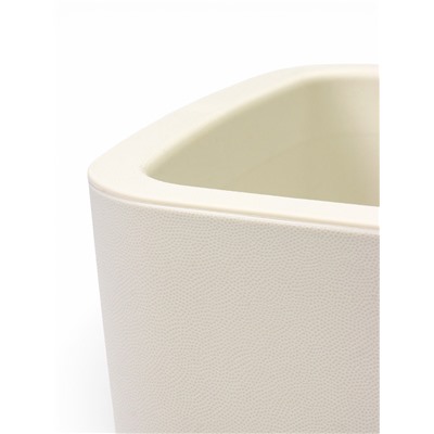 Кашпо для цветов «Флориан», 4.2 л, 39×20×19.5 см, пластиковое, на ножках, белое