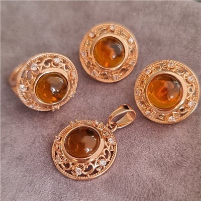 Комплект ювелирная бижутерия коллекция  "Дубай", серьги, кольцо и кулон, покрытие: позолота, вставка: иск. янтарь, р-р. 19, арт. 314.462-19