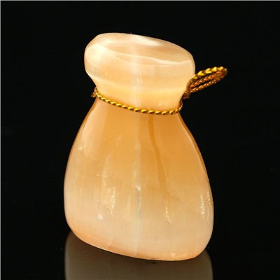 Фигурка - оберег «Мешочек успеха», селенит