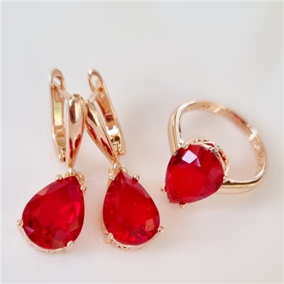 Комплект ювелирная бижутерия коллекция  "Дубай" серьги и кольцо 18 р, покрытие: позолота, вставка: фианит, цвет: красный, арт.313.089-18