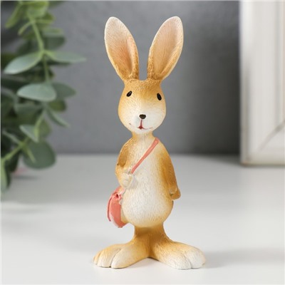 Фигурка полистоун «Зайка с сумкой через плечо», 5×3.5×11 см
