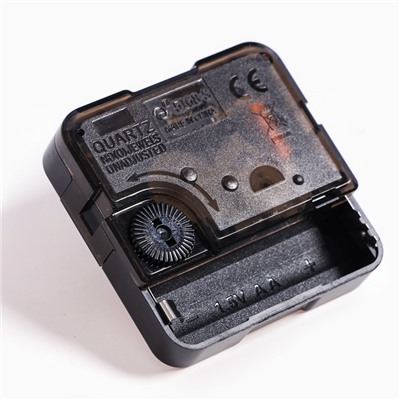 Алмазная мозаика для детей с частичным заполнением на часах «Малыши», 20×20 см