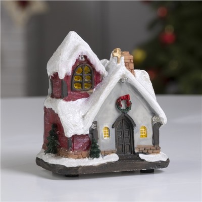 Светодиодная фигура «Заснеженный дом» 9×10×6 см, полистоун, батарейки АААх3 (не в комплекте), свечение мульти