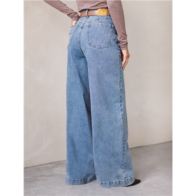 Джинсы трубы широкие с декоративной стиркой из эластичного денима