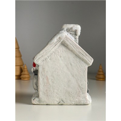 Фигурка светящаяся «Снеговичок у домика», керамика, 11.5×7.5×15.5 см