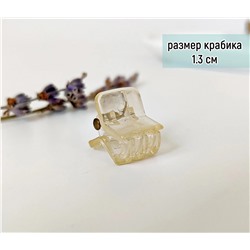 Маленький крабик для волос