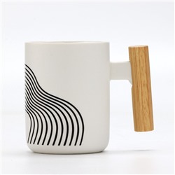 Кружка керамическая с деревянной ручкой «Абстракция», 400 мл, белая