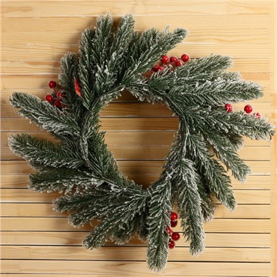 Венок новогодний d=33 см «Зимнее волшебство. Уютная сказка», в снегу, с ягодами
