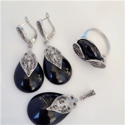 Комплект ювелирной бижутерии серьги, кулон и кольцо 18 р, покрытие: посеребрение, вставка: фианит и искусственный камень, цвет: черный и графитовый, арт.314.809-18