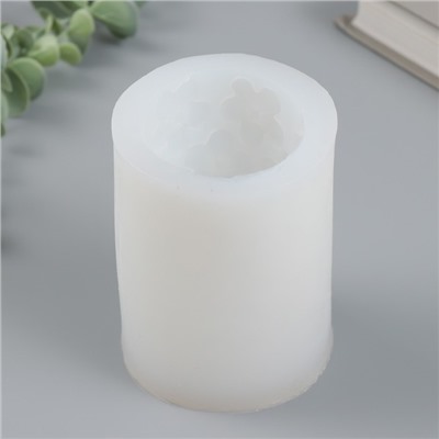 Молд силиконовый «Цветы» 7.8×7.8×9.8 см