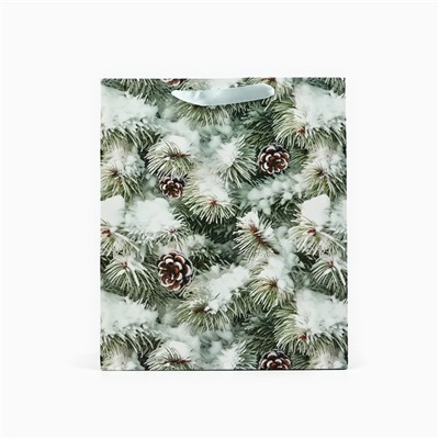 Пакет подарочный новогодний ламинированный «Зимняя ель», M 26×30×9 см