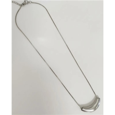 Кулон на цепочке