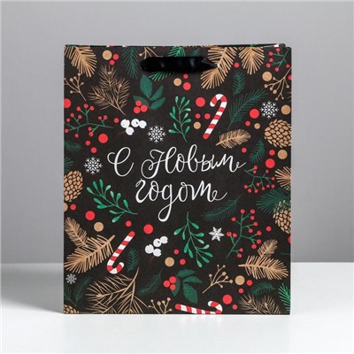 Пакет подарочный новогодний крафтовый «Еловый лес», ML 23×27×11.5 см