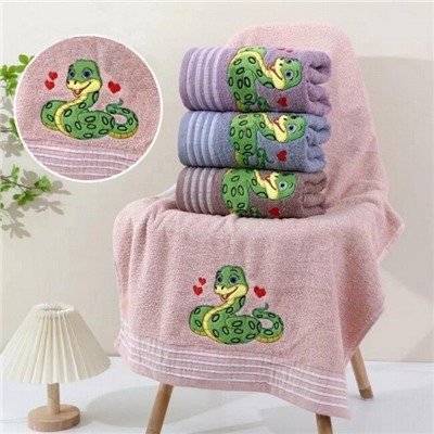 Махровое полотенце "Змейка в сердцах"- ПУДРА 70*140 см. хлопок 100%