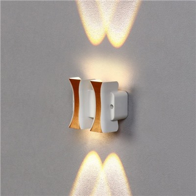 Светильник фасадный «Элегант», 4 Вт, 3000К, 2 луча, IP65, 220 В, пластиковый корпус, белый, свечение тёплое белое