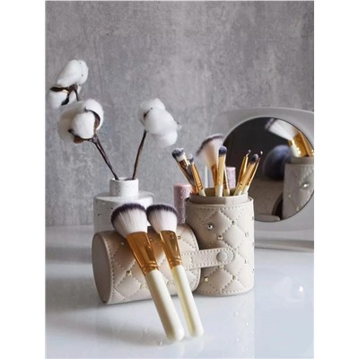 Кисть #22940795