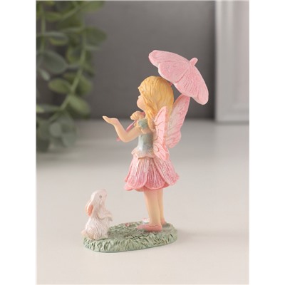 Фигурка полистоун «Девочка-фея под зонтиком с кроликом», 6.5×5×10.5 см