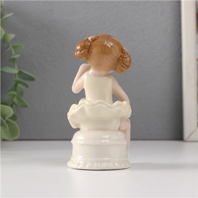 Фигурка керамика «Малышка-балерина в жёлтом платье, на пуфике», 5.8×5.7×10 см