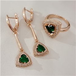 Комплект ювелирной бижутерии коллекция "Дубай" серьги и кольцо 19 р покрытие позолота, вставка: фианиты и цирконы, цвет: зеленый и прозрачный, арт.215.616-19