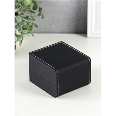 Шкатулка для часов 1 отделение «Чёрная с белой строчкой», матовая, 7.5×11×10.3 см