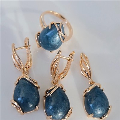 Комплект ювелирной бижутерии коллекция "Дубай" серьги и кольцо 20 р, покрытие позолота, вставка: искусственный камень синего цвета, Уценка, арт.08.3593-20 (314.807-20)