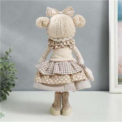 Интерьерная кукла текстильная «Малышка с бантом в волосах, с цветочком», 35.5×13.5×20 см