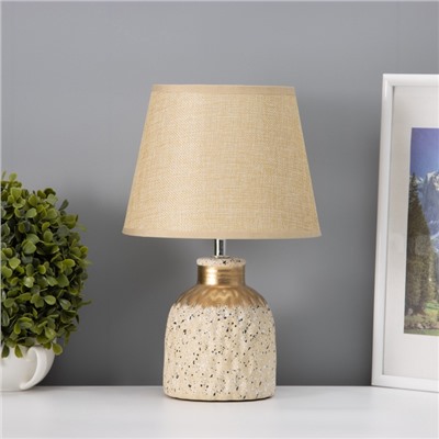 Настольная лампа с абажуром RISALUX «Овация», 1×Е14, 40 Вт, бежевый, 22×22×31 см