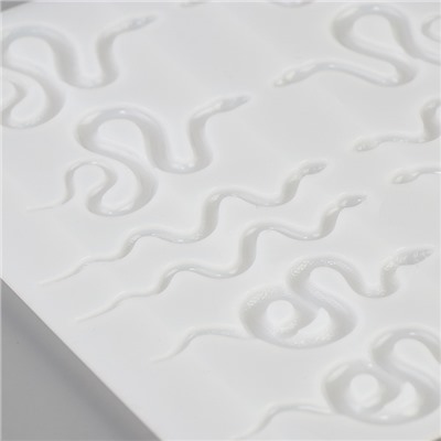 Молд силиконовый «Змейки» 16.5×14.8×1 см